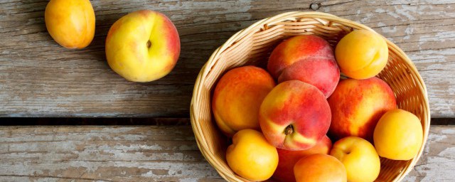 吃桃子可以缓解便秘吗 患有便秘能不能吃桃子