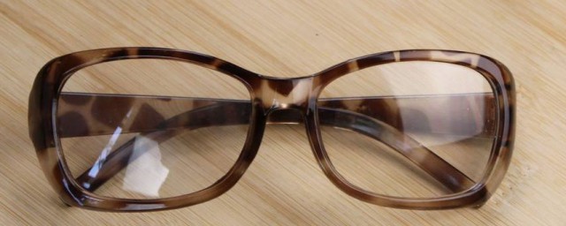 眼镜怎么看度数 眼镜如何看度数