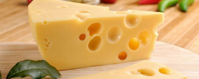 奶酪可以天天吃吗 每天都吃奶酪行吗