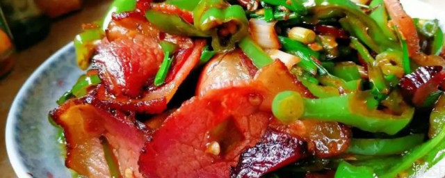 超下饭的辣椒炒腊肉的做法 超下饭的辣椒炒腊肉的做法介绍