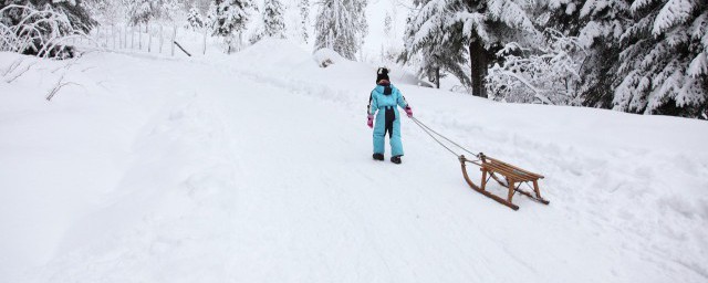 初学者滑雪场地怎么选择 初学者如何选择滑雪场地