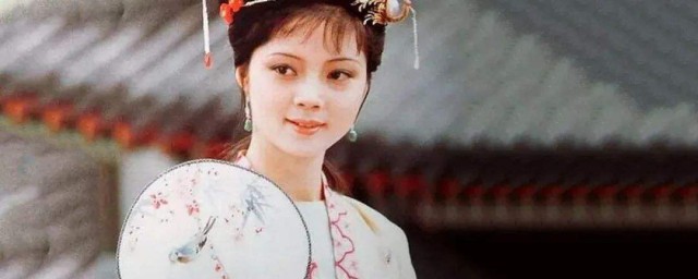 薛宝琴和薛宝钗的关系 薛宝琴首次出场是在哪一回