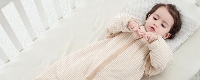 怎么选购婴儿睡袋 选择婴儿睡袋的教程