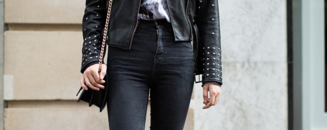 黑裤子发白是怎么回事 什么原因黑裤子发白 黑裤子发白是怎么回事 什么原因黑裤子发白