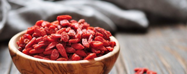 枸杞能泡几次 使用枸杞泡水的次数