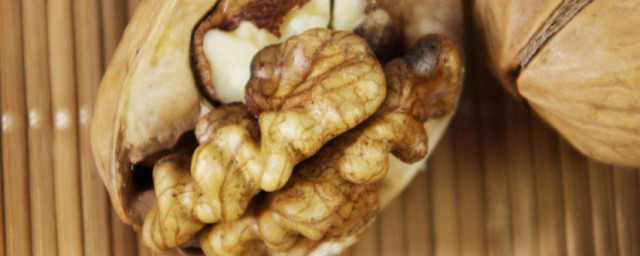 核桃外皮的功效与作用 核桃外皮的功效与作用介绍