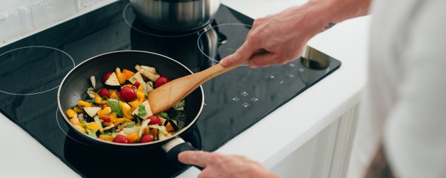 硅胶铲子炒菜的危害 盘点硅胶铲子炒菜的危害
