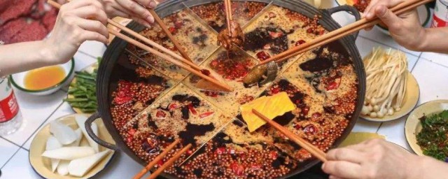 重庆火锅的来历是什么 重庆火锅的来历是啥