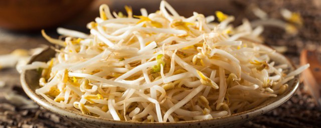 青蒜豆芽炒粉条的家常做法 青蒜豆芽炒粉条的烹饪方法