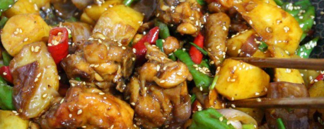 香辣干锅鸡块的家常做法 如何做香辣干锅鸡块