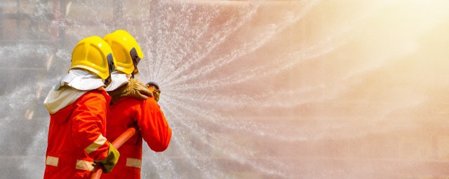 哪种火灾不能用水扑灭 什么火灾不适合用水扑灭呢