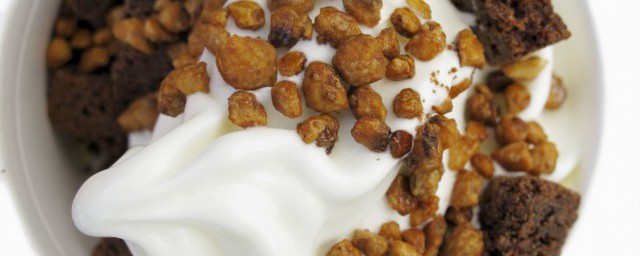 油炸冰淇淋的家常做法 油炸冰淇淋的做法步骤