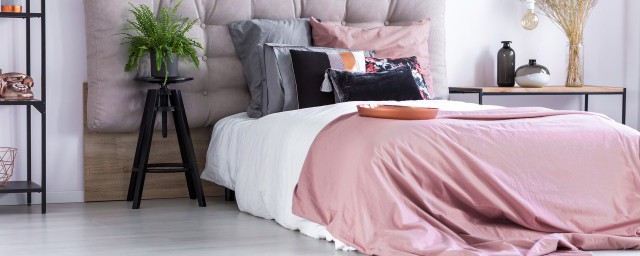 柞蚕丝和桑蚕丝的区别 柞蚕丝和桑蚕丝有哪些不同