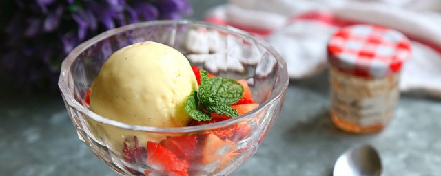 香草冰激凌的家常做法 香草冰激凌做法