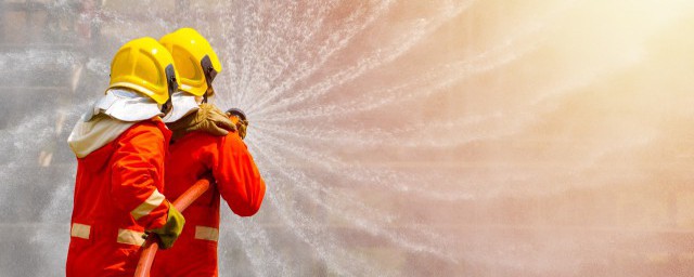 发生火灾时能开门窗吗 火灾发生时能不能开门窗