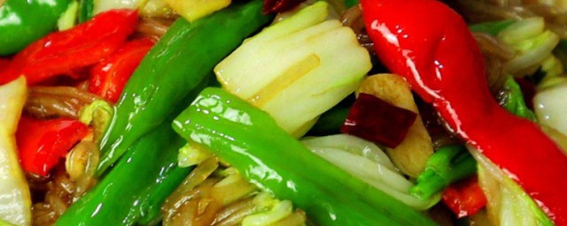 白菜炒猪血的家常做法 白菜炒猪血怎么做