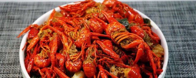 怎么剥小龙虾 如何剥小龙虾