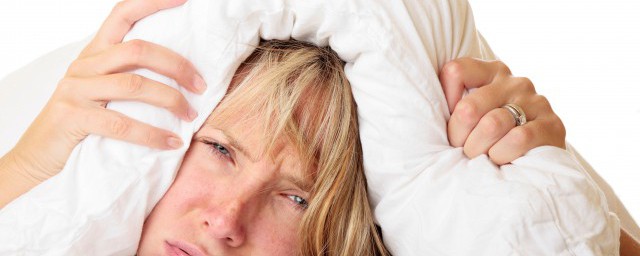 梦见和别人打斗有什么征兆 梦见和别人打斗的寓意