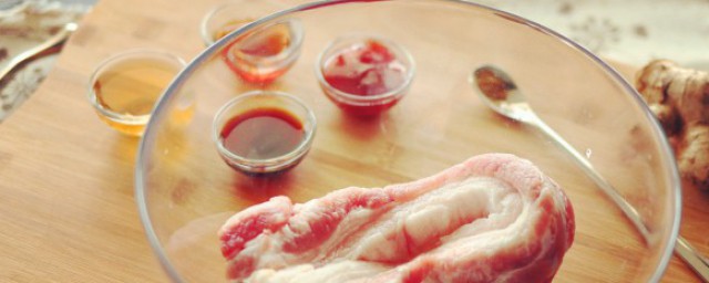 煮白肉放料酒有什么作用 煮白肉放料酒的作用