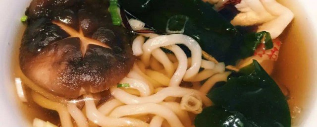 手工乌冬面的家常做法 手工乌冬面的家常做法介绍