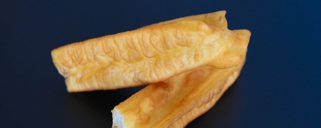 酵母版家庭油条的家常做法 酵母版家庭油条的家常做法介绍