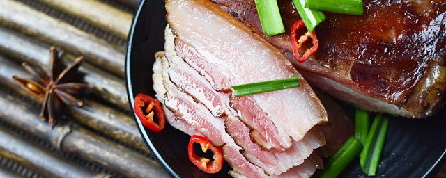 尖椒豆皮炒腊肉的家常做法 如何做尖椒豆皮炒腊肉