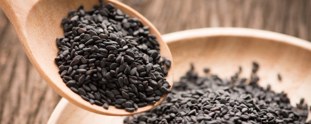 黑芝麻和白芝麻可以一起吃吗 黑芝麻和白芝麻能一起吃吗