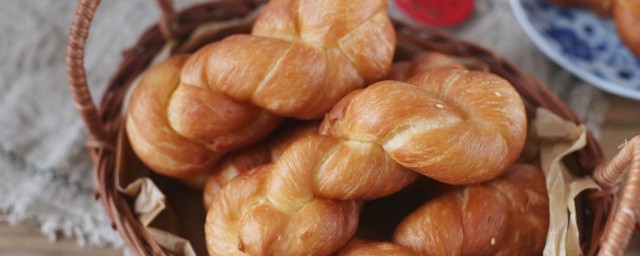 蜂蜜软麻花的家常做法 蜂蜜软麻花的家常做法分享