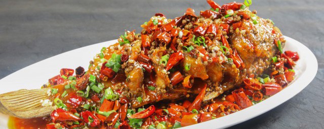 过年了家家户户吃什么 过年了家家户户吃什么食物