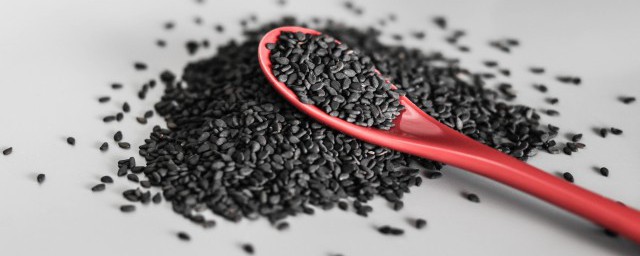 芝麻和牛奶能一起吃吗 芝麻和牛奶一起吃行不行