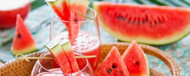 桃子和西瓜是否能一起吃 桃子和西瓜可以一起吃吗