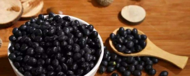 哪些人不适合吃黑豆汤 什么人不适合吃黑豆汤