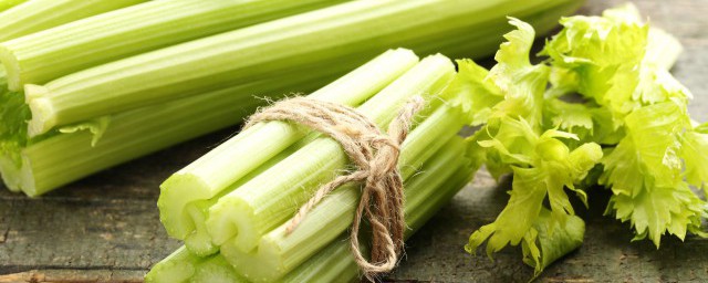 豆腐干炒芹菜怎么做 豆腐干炒芹菜的烹饪方法