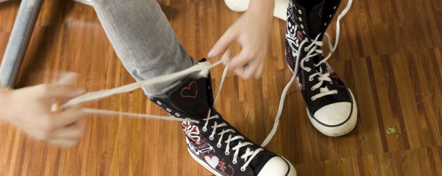 脚长24厘米买41的鞋大吗 脚长24厘米买41的鞋大不大