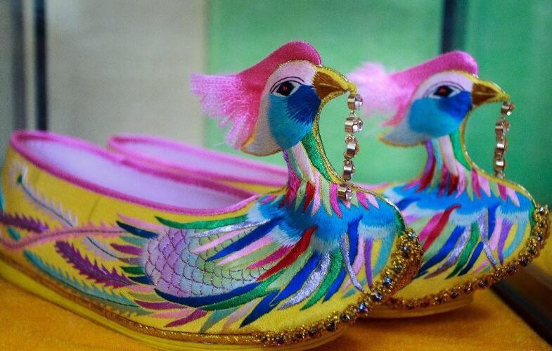 龙飞凤舞的意思是什么