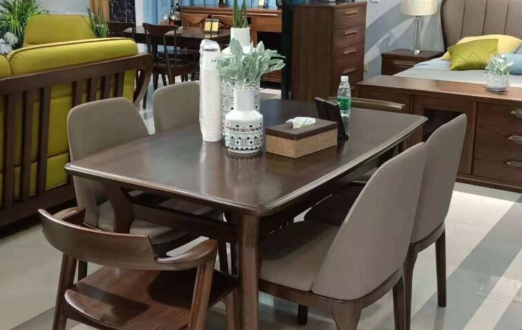 水性漆餐桌怎么保养