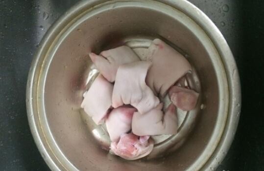 红烧猪蹄怎么做