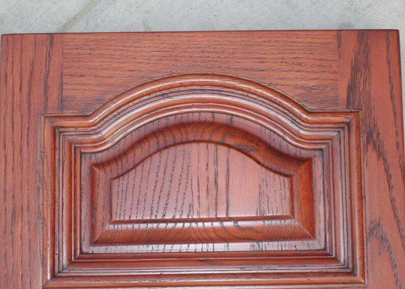 实木门板如何保养