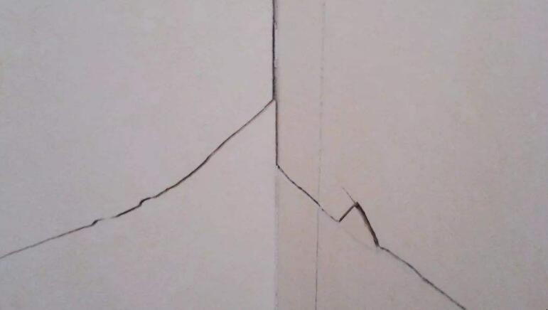 墻砖开裂是什么原因