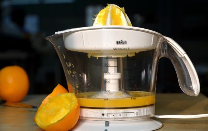 水果榨汁机的选购要点有哪些