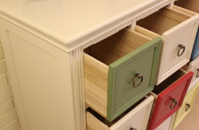 如何解决抽屉老是滑出来