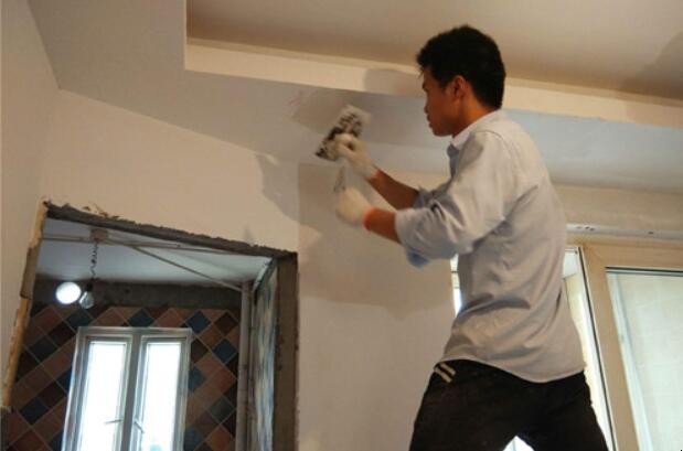 腻子打磨后墻面灰尘怎么清理