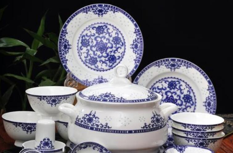 如何区分骨瓷与白瓷