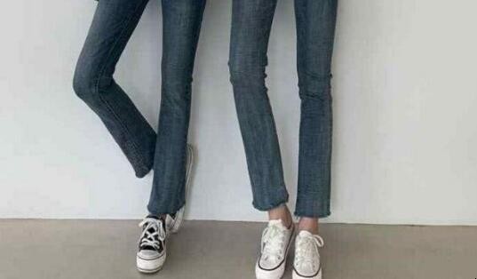 穿帆布鞋配什么裤子