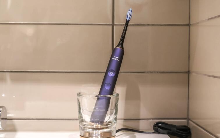 电动牙刷橡胶霉点怎么清理 电动牙刷橡胶霉点怎么清理