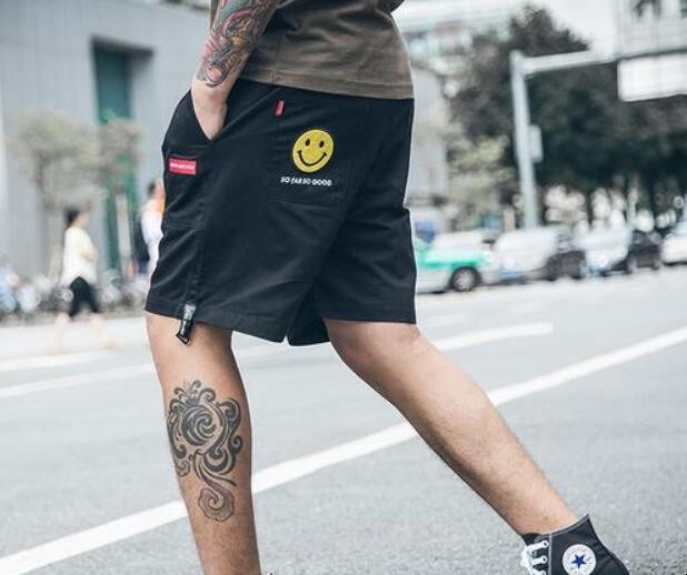 矮个子男生怎么选裤子