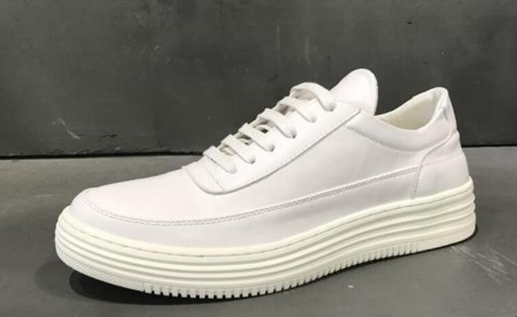 小白鞋怎么清洗起来方便