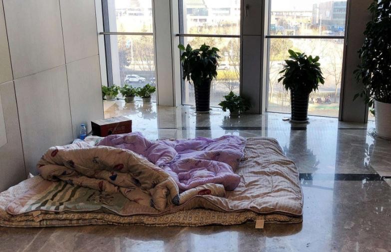 瓷砖打地铺用什么垫子