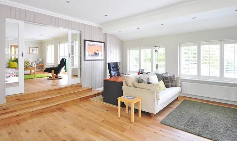 木地板用什么擦最干凈