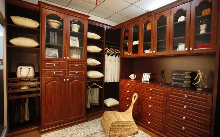 选购整体衣柜的注意要点有哪些